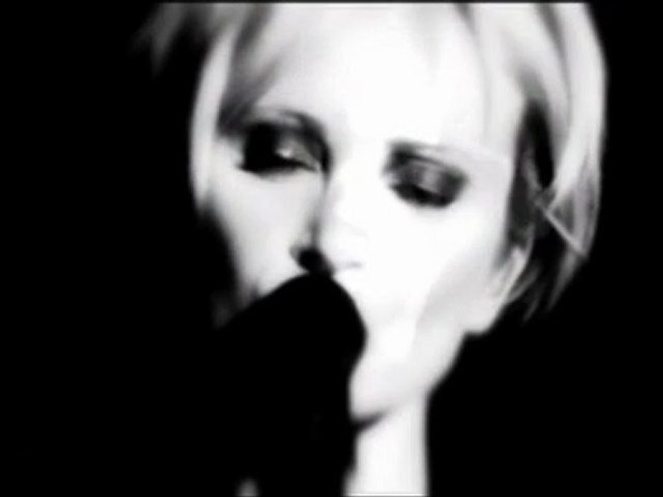 Eternellement KAAS : TEASER du spectacle "Kaas chante Piaf" par Patricia KAAS