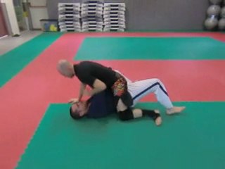 Enchaînement de techniques de combats par Guillaume Bernard