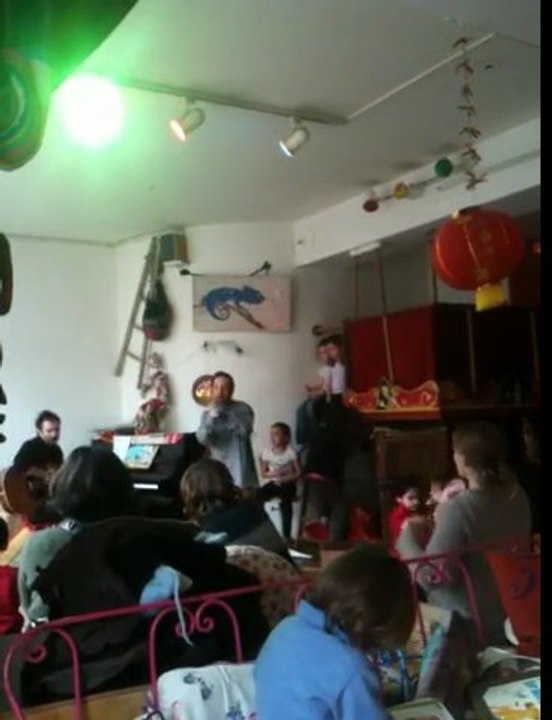 Chorale "Chanter en signes "au Cafézoïde