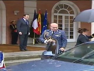 Rajoy acude a su primera cumbre europea