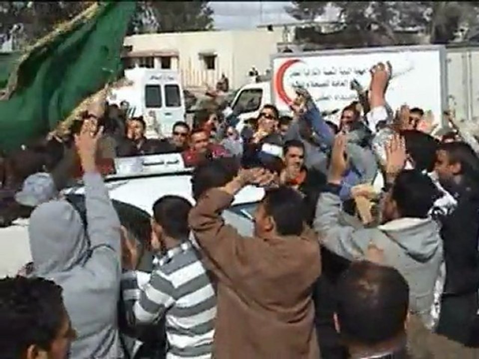 Rédactrice : L'avancée des rebelles en Libye ( Medi1 TV)