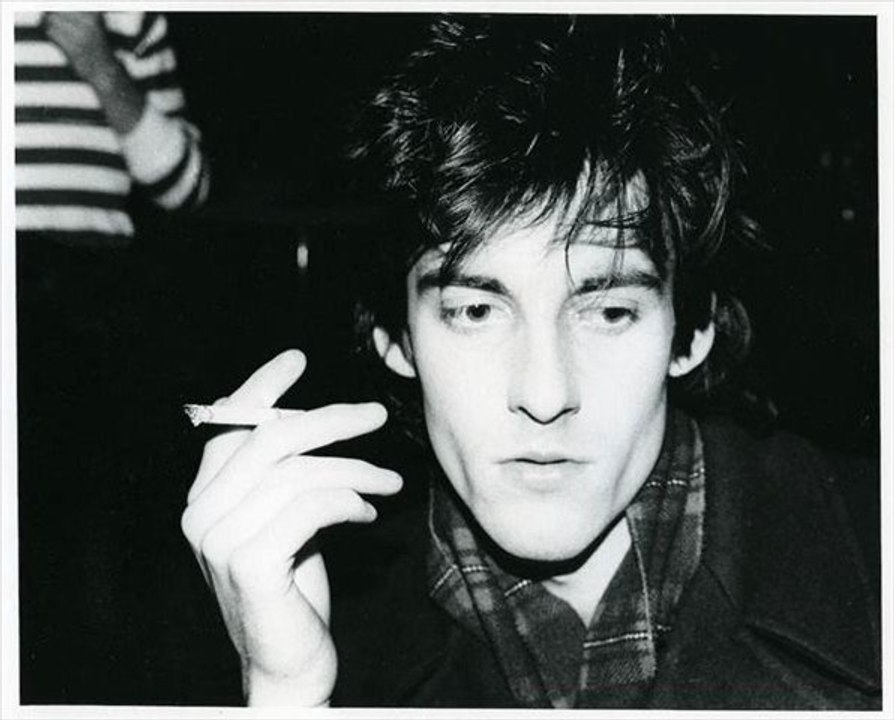 Simon Bonney - Someone Loves You