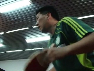 Tênis de mesa: o ataque de Hugo Hoyama