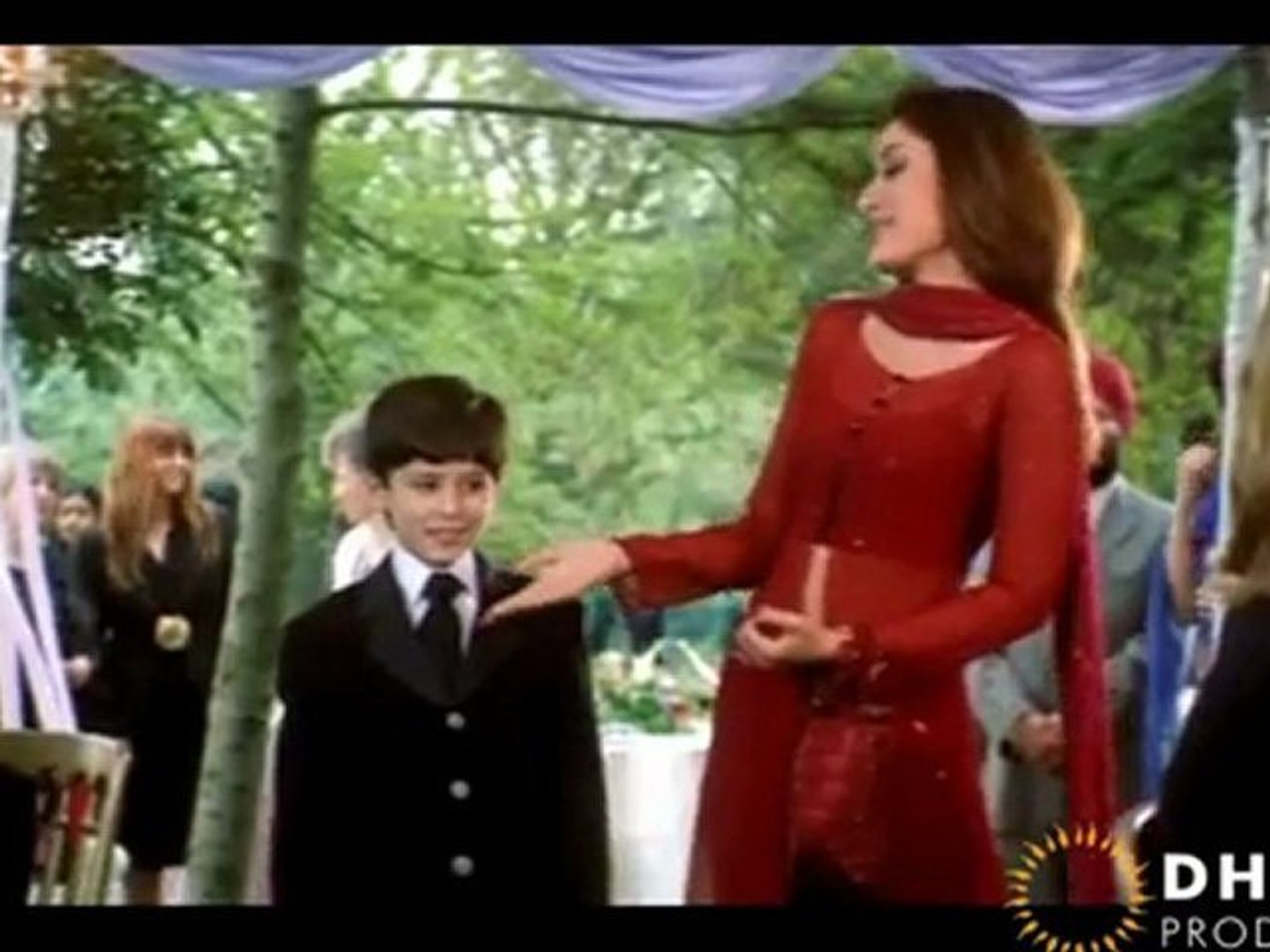 Family Anthem - Kabhi Khushi Kabhie Gham -Scene | HQ - video ...