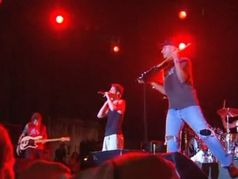 Audioslave - Live In Cuba - 2005-x264_002 (2 last songs)