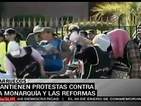 Marroquíes protestan contra monarquía, reformas y desempleo