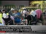 Marroquíes protestan contra monarquía, reformas y desempleo