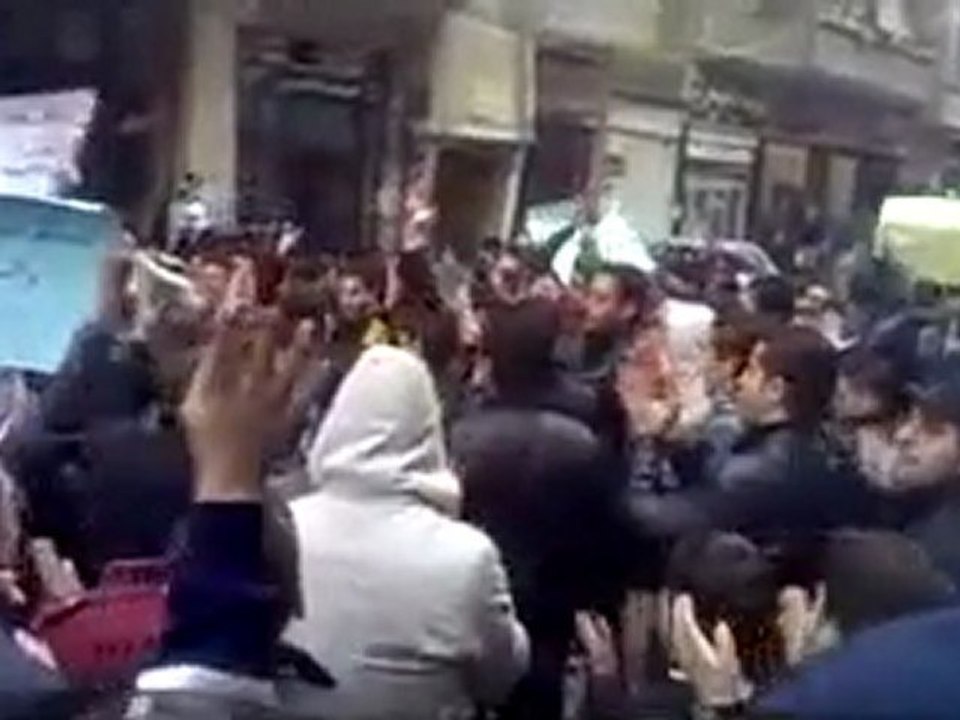 فري برس   ريف دمشق داريا مظاهرة لحرائر وأحرار داريا نصرة للغوطة  29 1 2012