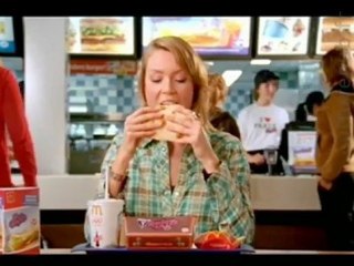 British tourists get ripped off in Paris