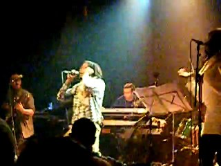 Féfé Typical bashment 2009 Mighty Kalimba - Louons l'éternel