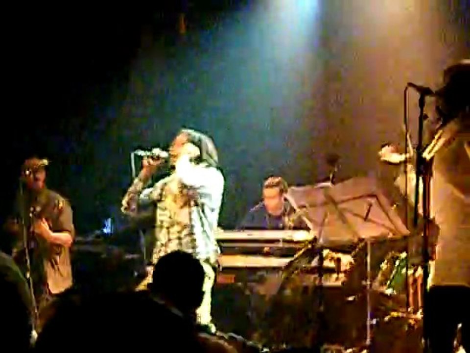 Féfé Typical bashment 2009 Mighty Kalimba - Louons l'éternel
