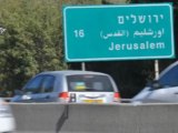 Diputados proponen eliminar el idioma árabe de las señalizaciones de tránsito