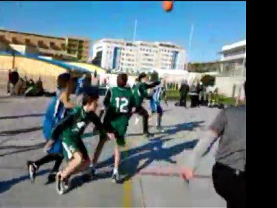 Diego al baloncesto