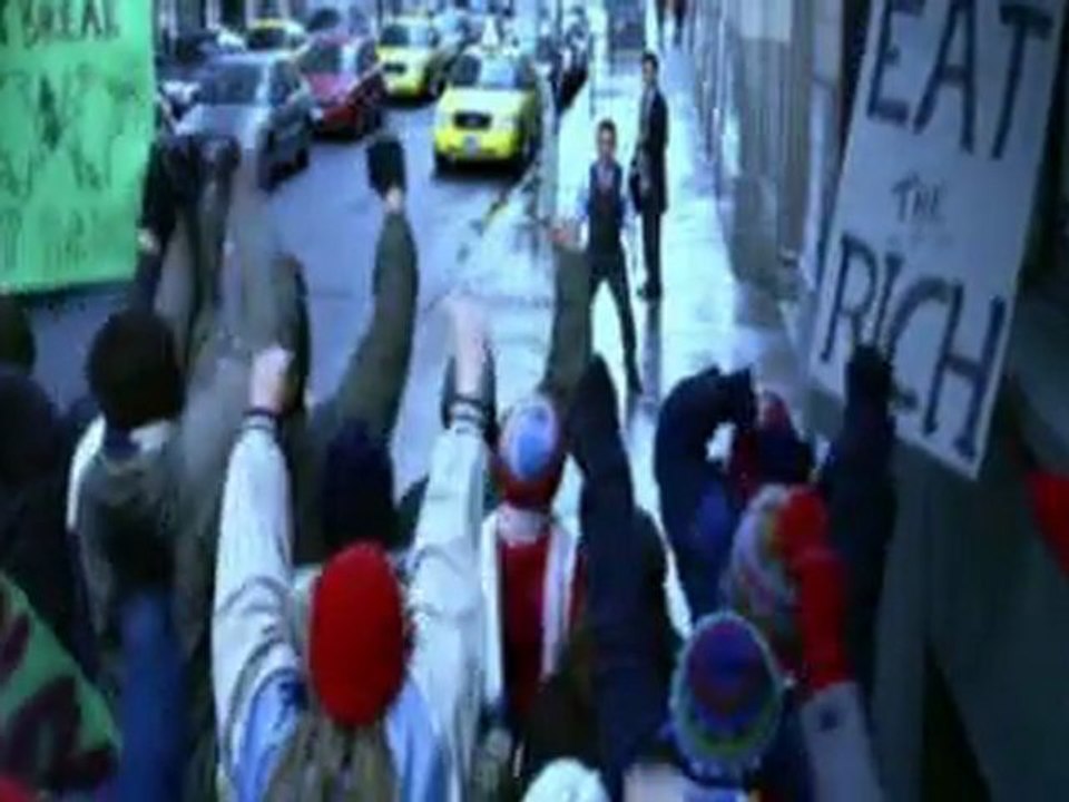 Extrait Harold et Kumar 3 - les manifestants avec les oeufs (Eggs)