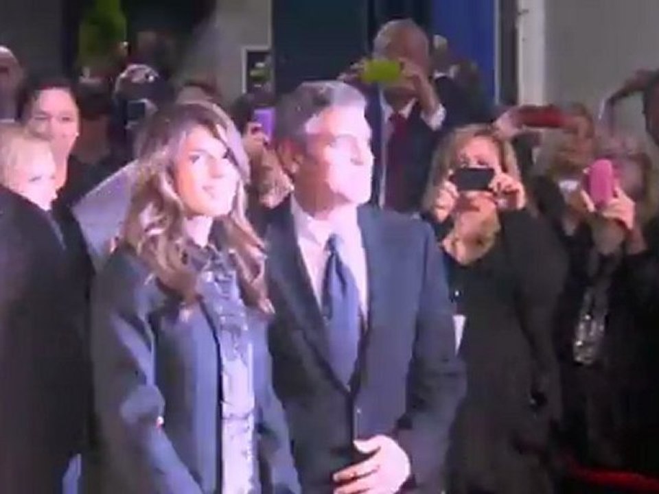 Elisabetta Canalis and Steve O are Dating?