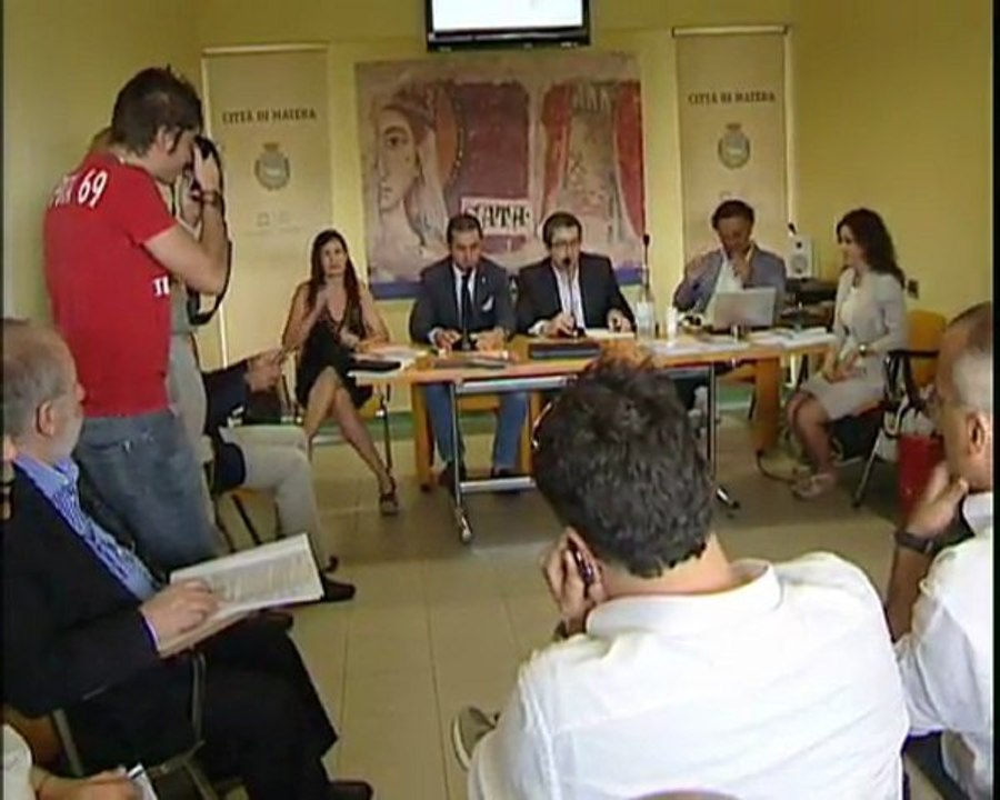 ASCENSORI NEI SASSI? NO GRAZIE! MATERA 31-1-2012