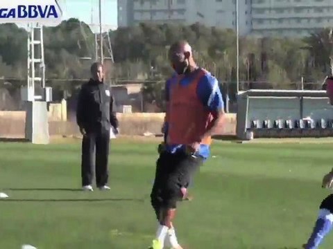 Anelka et Tigana débutent avec Shanghai