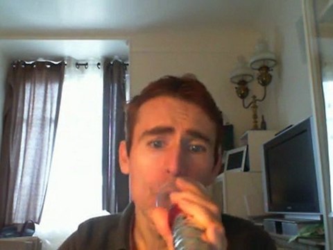 Wiwi égratigne politiquement correcte d'Assia