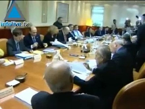 موجز الخامس عشر من تشرين الثاني ظهرا