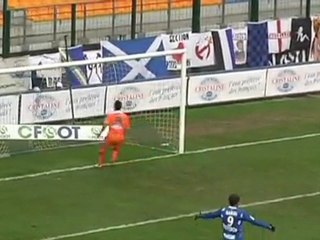 Troyes écrase Laval (Foot L2)