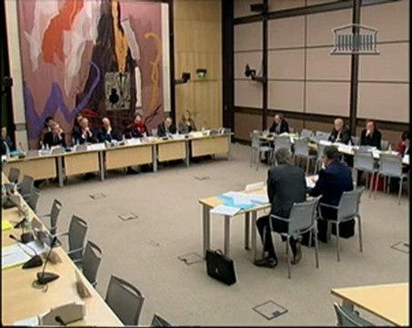 Intervention de François LAMY, Député de l'Essonne : Audition de M. Jean de Ponton d’Amécourt, ancien directeur chargé de la délégation aux affaires stratégiques au ministère de la défense et de l’in