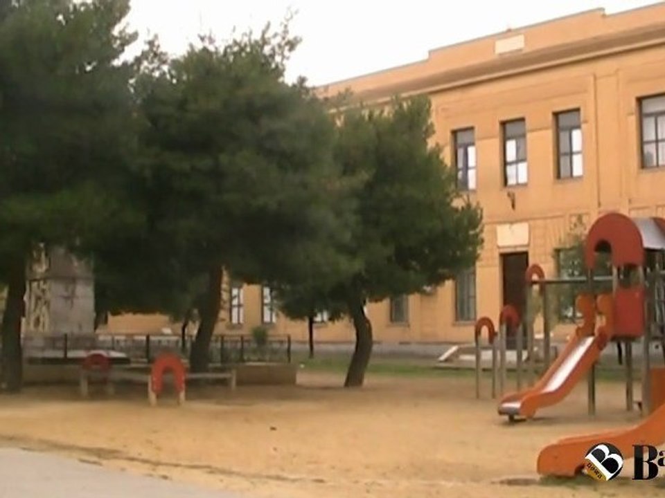 Crollano calcinacci alla scuola "Cirincione"