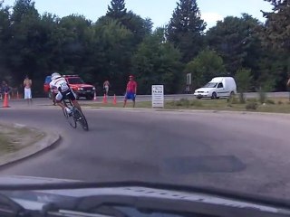 Ben Day passes his 1' and 2' minute men in 2012 Tour de San Luis time trial