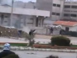 فري برس   حمص الجيش الحر يستولي على مستوصف باب الدريب 1 30 2012