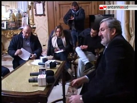 TG 30.01.12 Emiliano su edilizia giudiziaria: La commissione mi indichi le urgenze