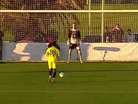 Trop nonchalant, Samuel Eto'o rate son penalty !