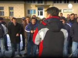 Bosnia, soldati si autotassano per aiutare gli ex nemici