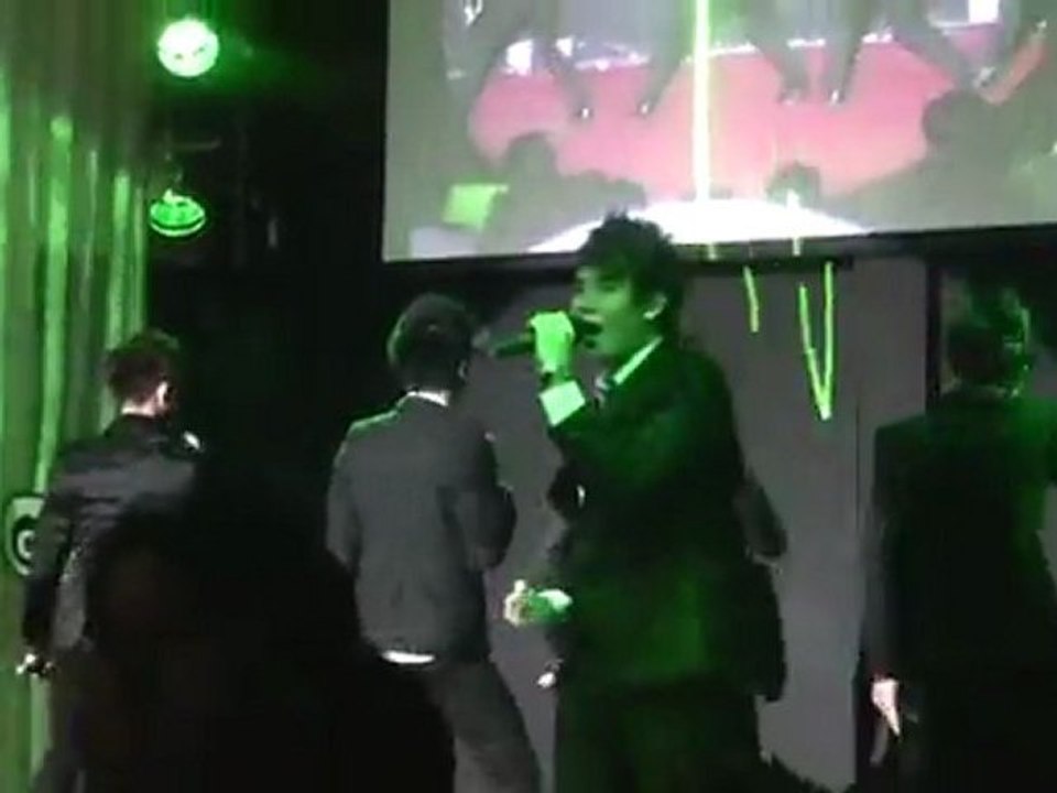 Xtreme - Bo Fair Bo Care_Live from Green Night VIP Party - YouTube [freecorder.com]