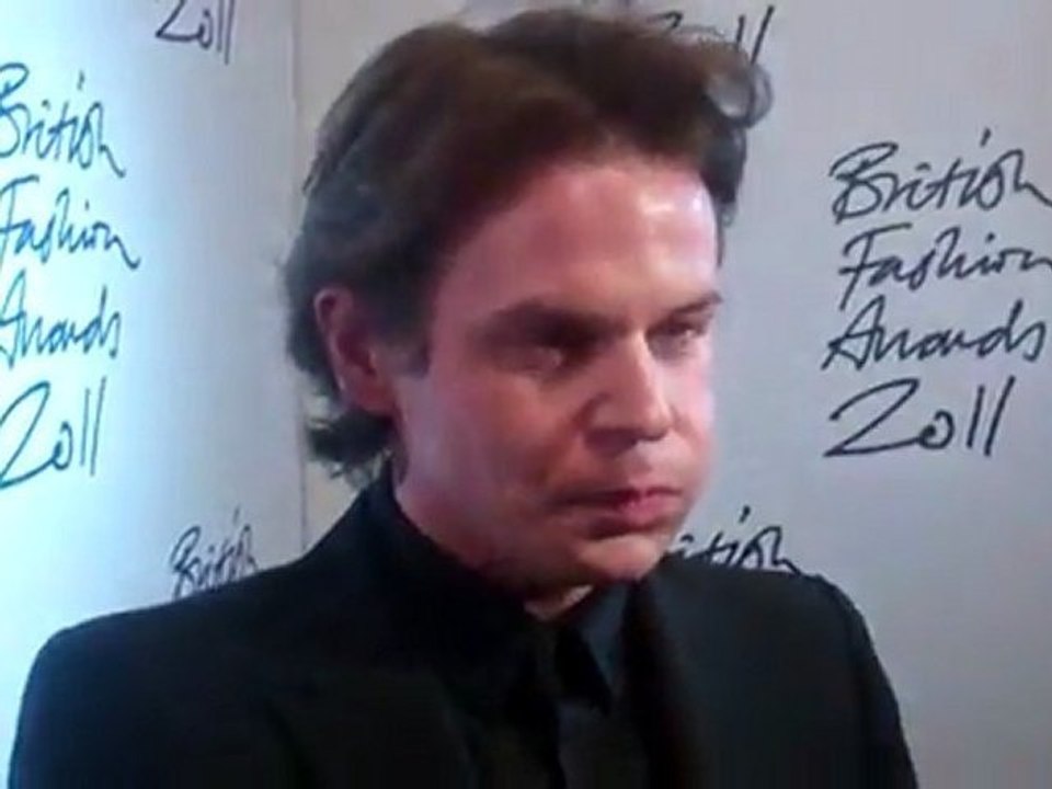 Alexa Chung and Christopher Kane backstage at The British Fashion Awards 2011 I GRAZIA