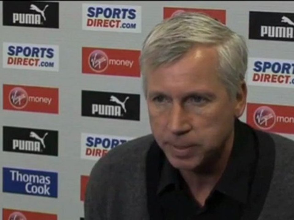 Pardew erfreut ruhige Transferperiode