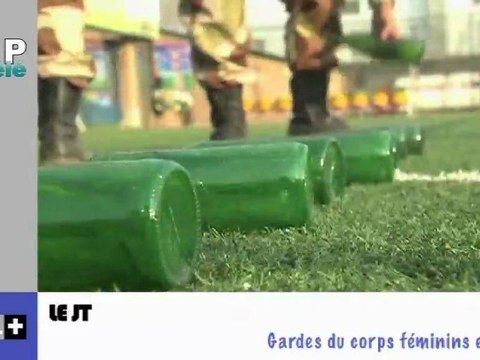 Zapping Actu du 1 février 2012 - C'est en prenant de la bouteille qu'on s'entraîne chez les gardes du corps chinoises...