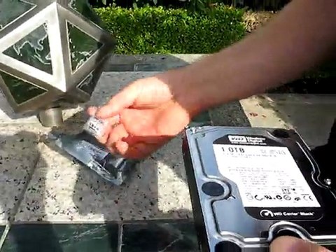 Western Digital Caviar Black 1TB Dual Processor SATA Hard Drive Unboxing Linus Tech Tips