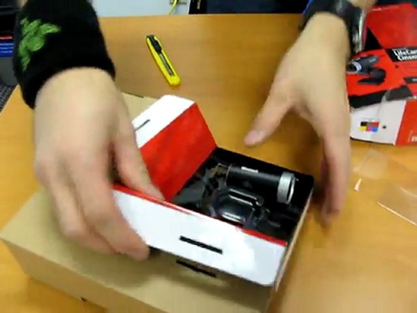 Microsoft Lifecam Cinema WebCam Unboxing Linus Tech Tips