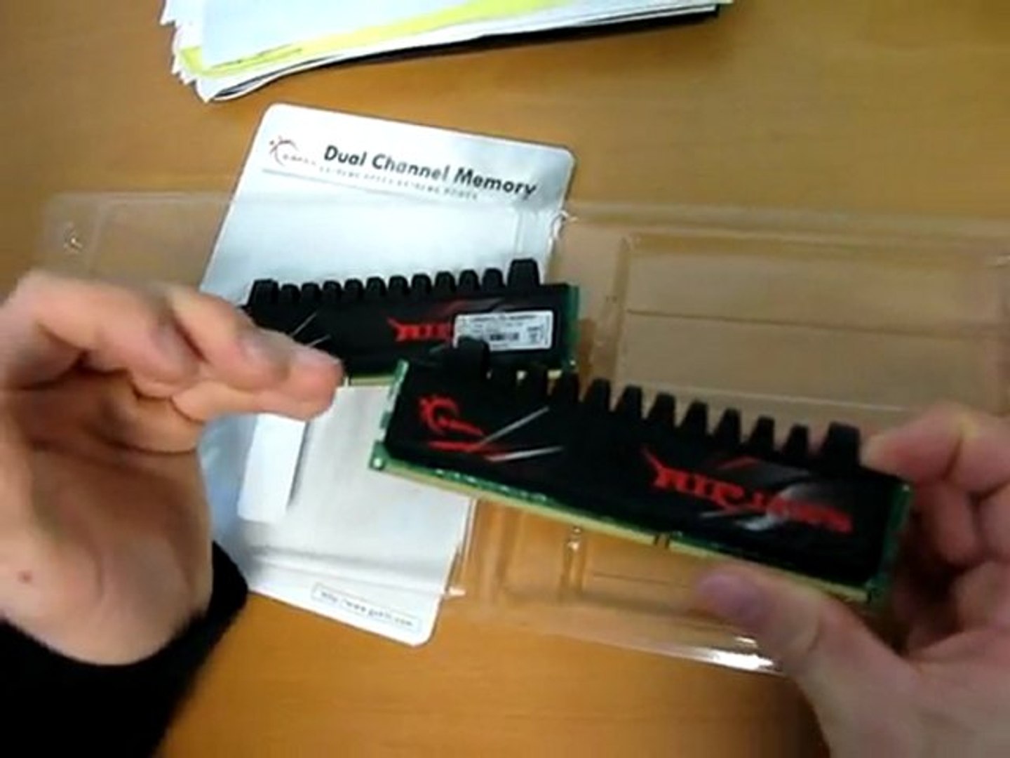 G.Skill Ripjaws DDR3 RAM Unboxing Linus Tech Tips