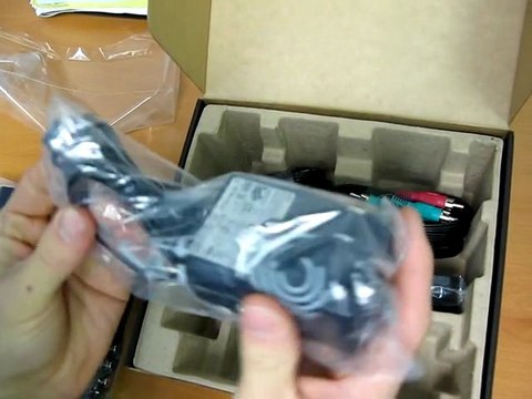 Seagate FreeAgent Theater+ Network Media Player Unboxing Linus Tech Tips