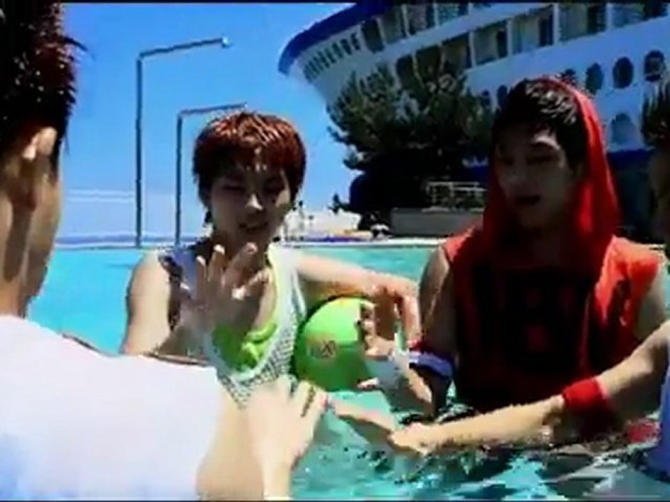 INFINITE - SHE'S BACK MV