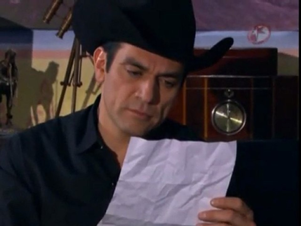 Rogelio lee la carta que le dejo Paula