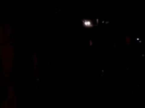 فري برس معضمية الشام مظاهرة ليلية عاشت سورياويسقط الأسد والترتيلة الروحانية على روح حافظ 31 01 2012