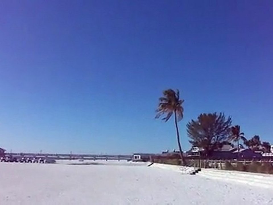 14- Crescent Beach in San Carlos