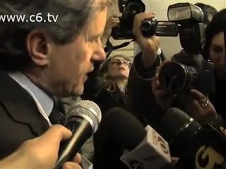 Alemanno si improvvisa fornaio per non sprecare il pane invenduto