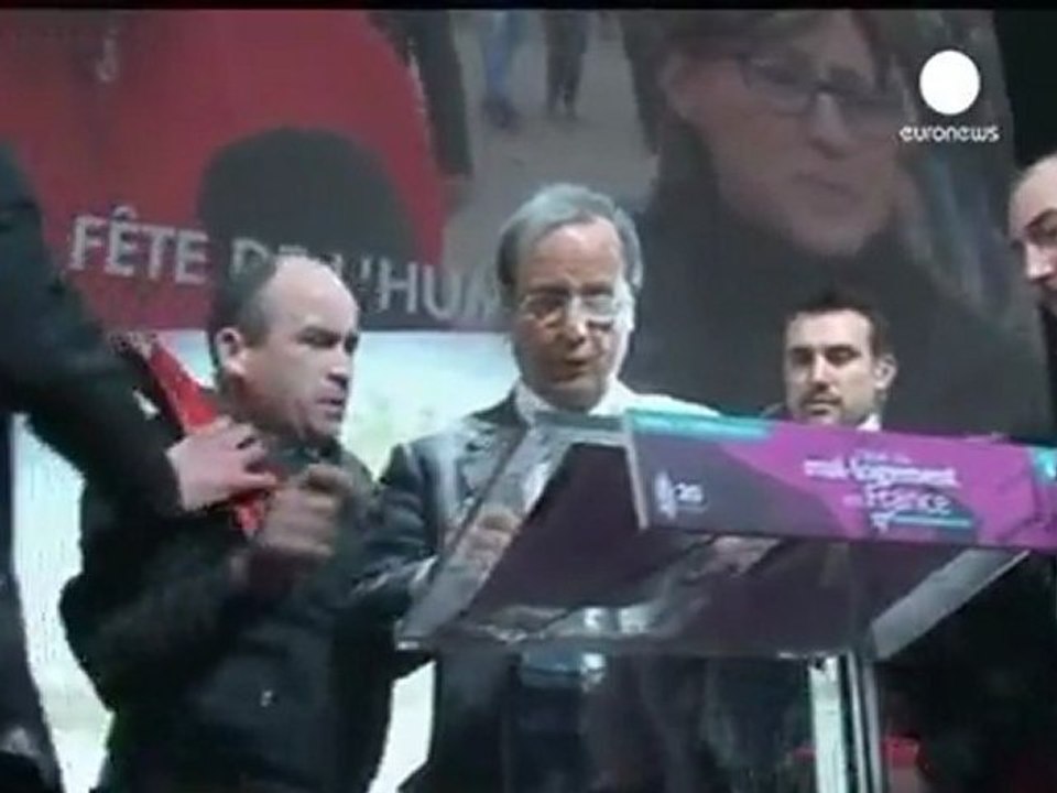 Flour attack on French presidential frontrunner