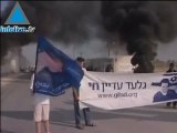 Manifestantes exigen la liberación de Shalit y bloquean acce