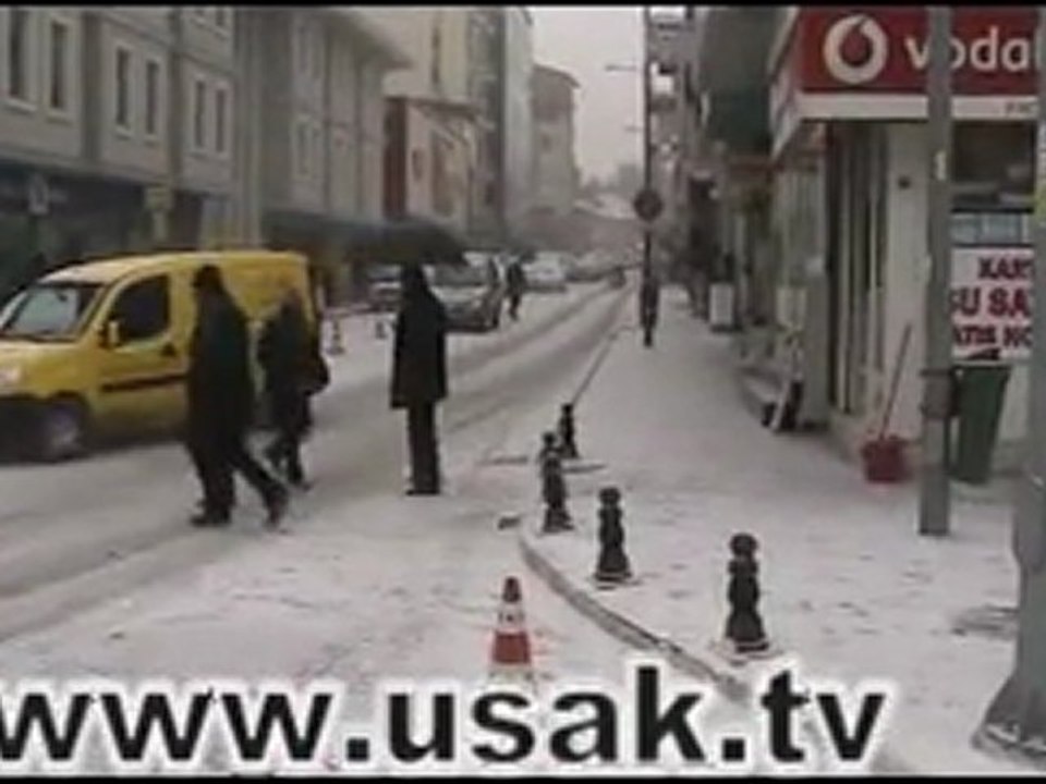 uşakta kar