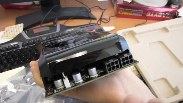 EVGA NVIDIA GeForce GTX 460 Fermi 768MB Gaming Video Card Unboxing & First Look Linus Tech Tips