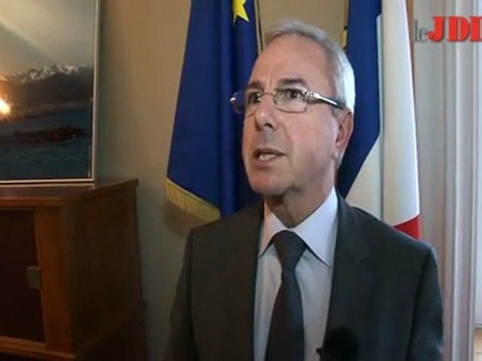 Leonetti : "Hollande irresponsable et incompétent"