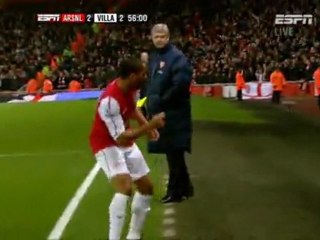 Arsenal - Aston Villa - Walcott (2-2)